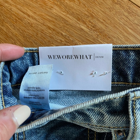 We wore what Danielle distressed jeans - Picture 5 of 5